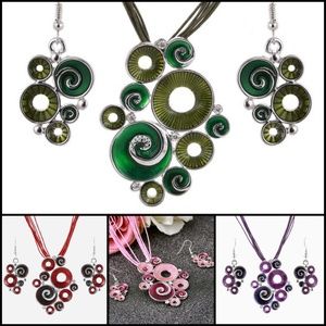 set jewelry green color earrings & neckl